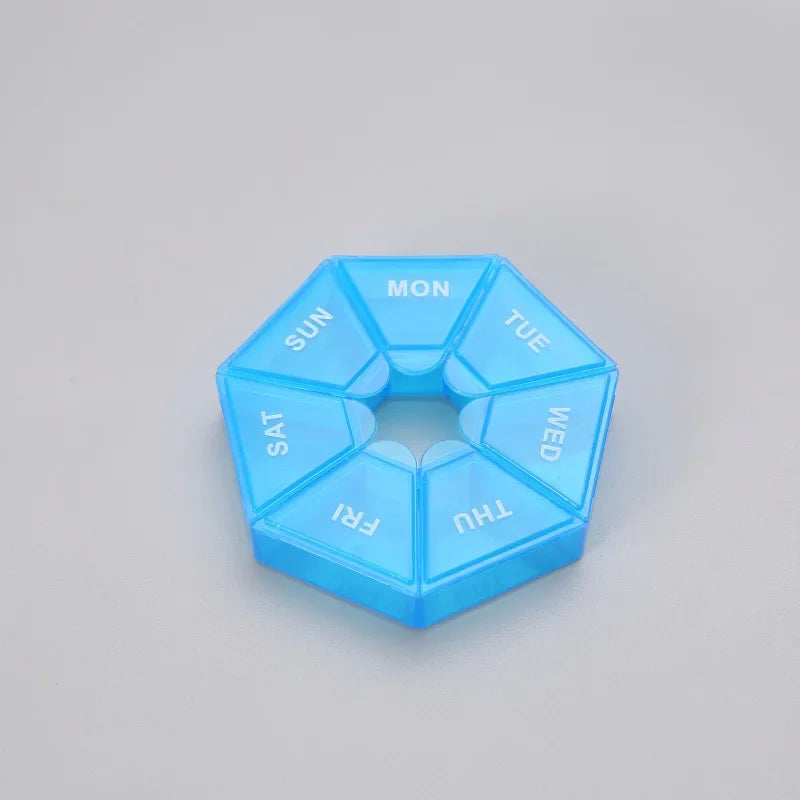 7-Day Pill Organizer – Compact Weekly Vitamin Case