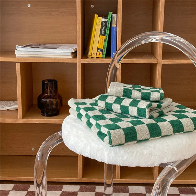 Retro Checkered Towels – Hand, Bath or 2-Pack