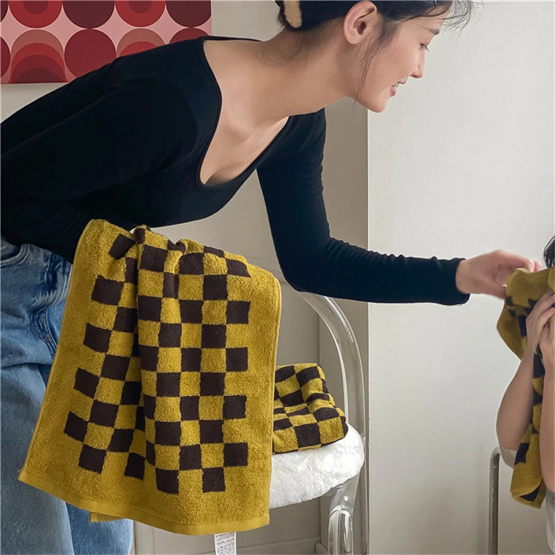 Retro Checkered Towels – Hand, Bath or 2-Pack