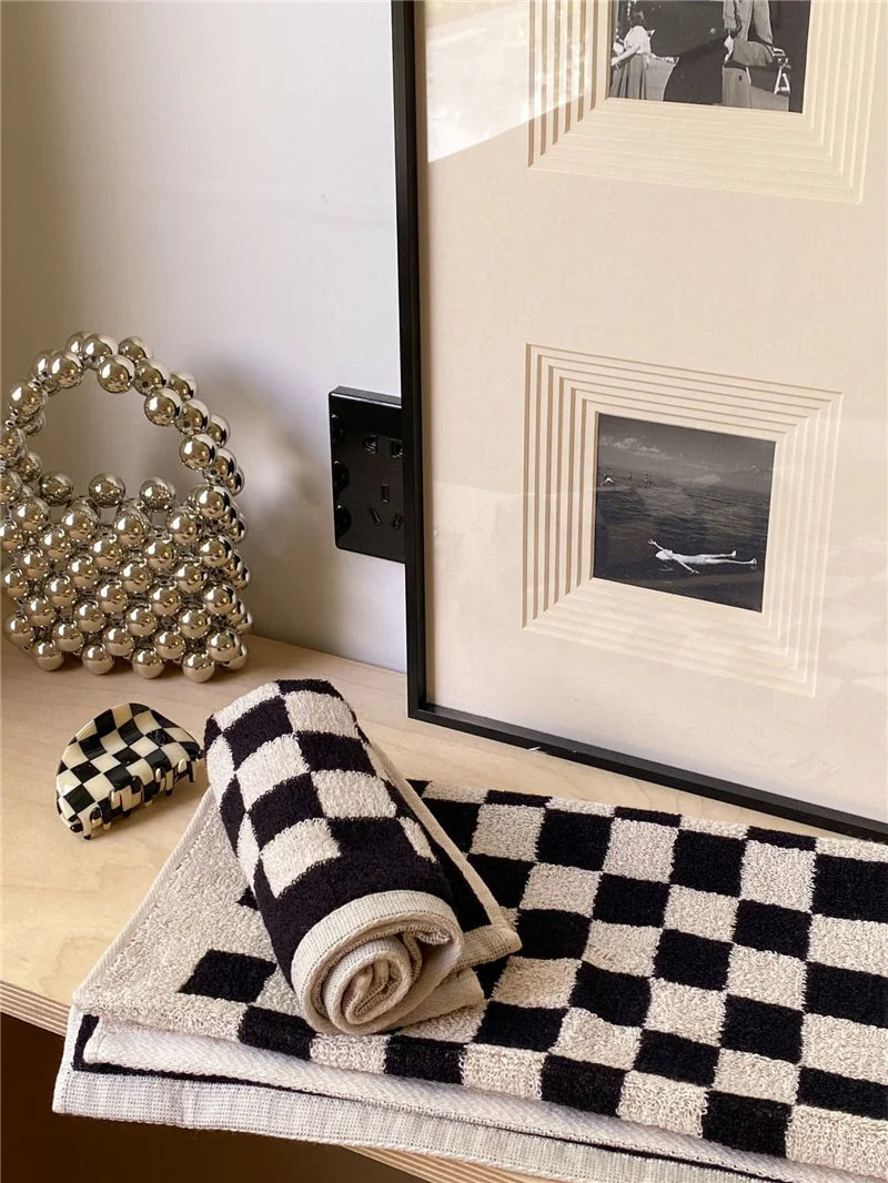 Retro Checkered Towels – Hand, Bath or 2-Pack