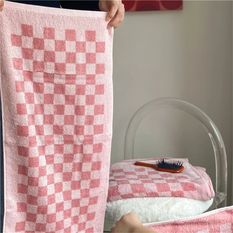 Retro Checkered Towels – Hand, Bath or 2-Pack