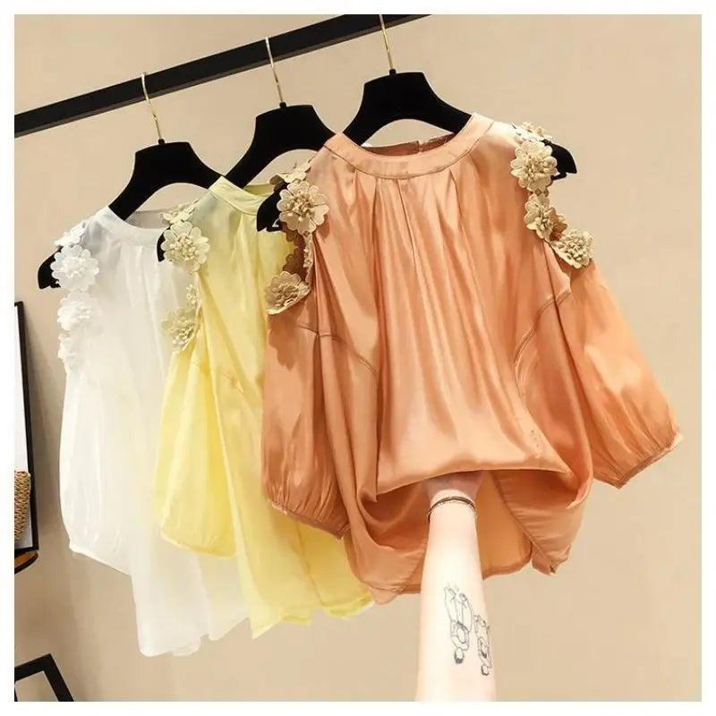 Flower Three-dimensional Decoration Raglan Sleeve O-Neck Pullover Women's Blouse Shirt Female Fashion Blouses Women Clothing