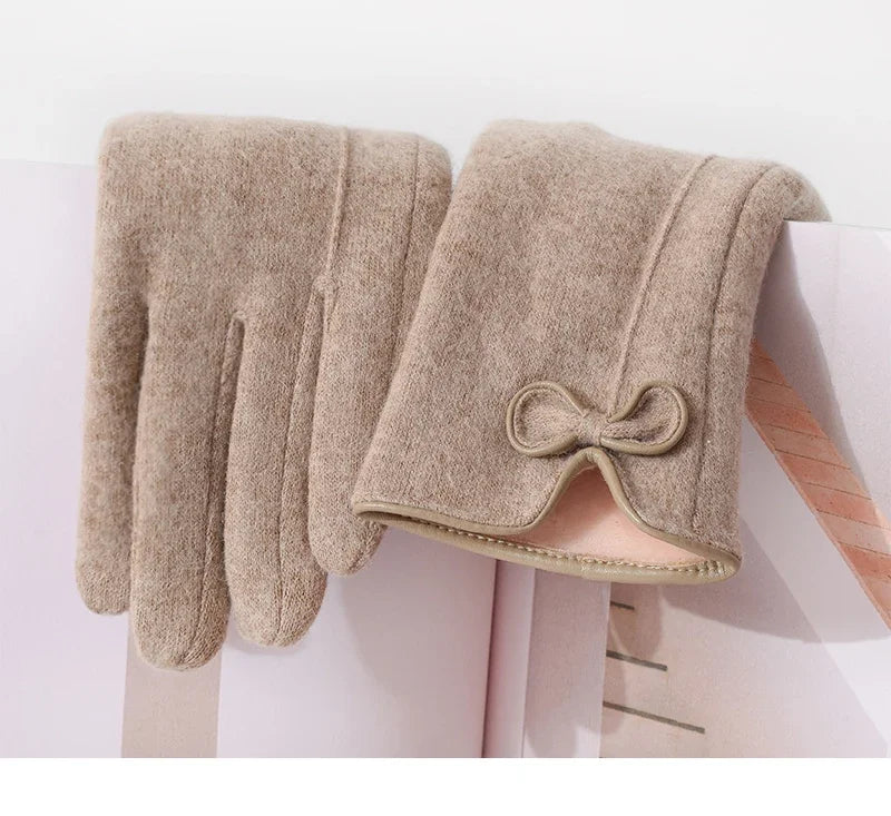 Women's Cashmere-Style Touchscreen Gloves with Bow