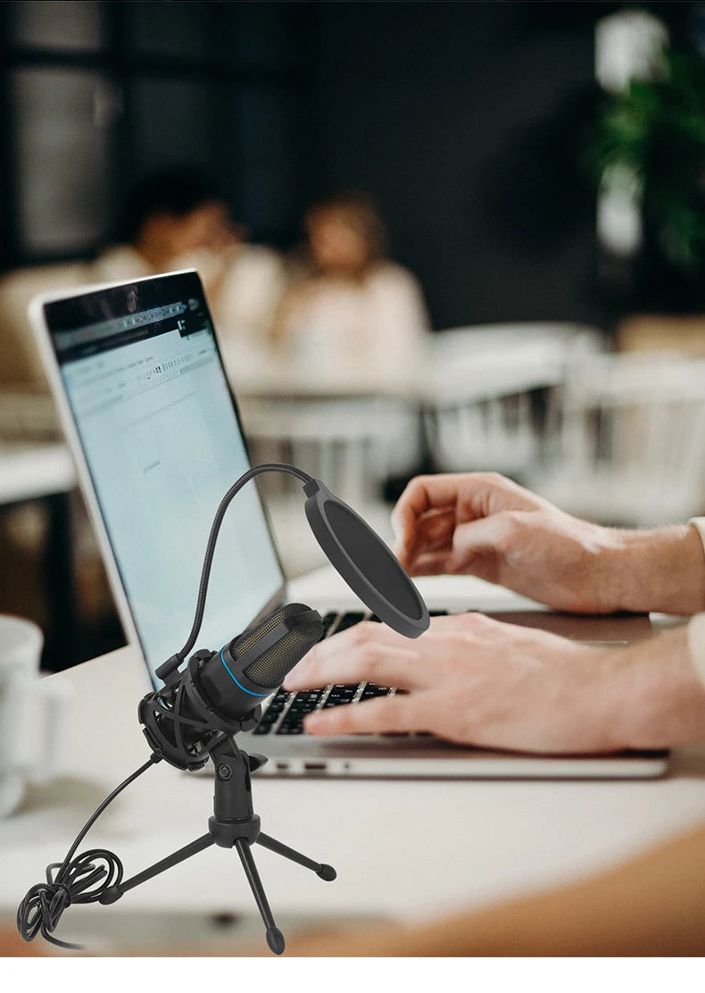 ميكروفون مكثف بمنفذ USB وإضاءة RGB - ميكروفون سهل التوصيل والتشغيل للبودكاست والألعاب