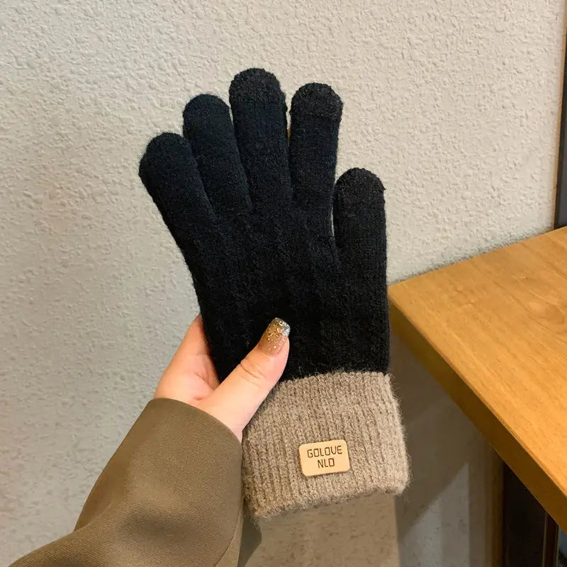 Plush-Lined Knit Touchscreen Gloves – Unisex Winter Gloves