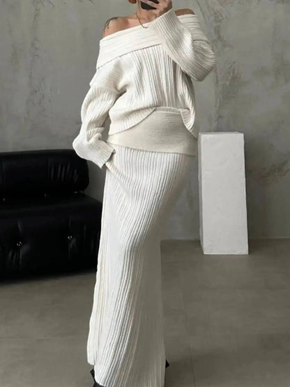 Damen-Strickkleid mit langen Ärmeln und schulterfreiem Ausschnitt
