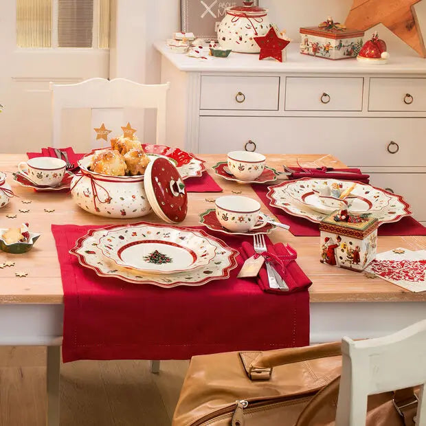 Christmas Ceramic Tableware – Mugs, Plates & Dishes
