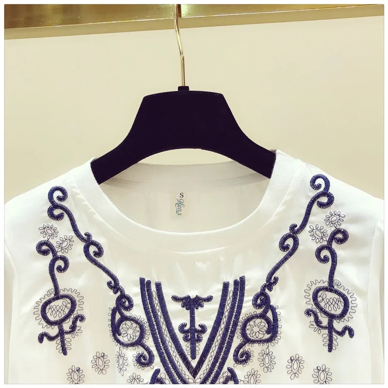 Korean Fashion Embroidery White Blouse Female Chiffon Female Long-sleeved Blusa Early Autumn New Shirt Tops KK1471