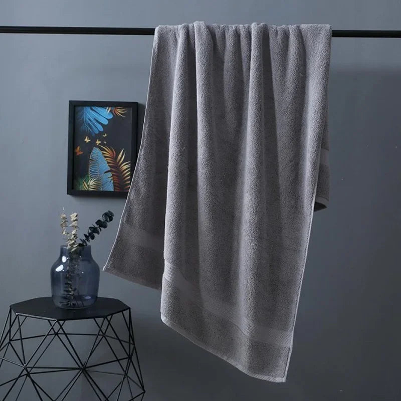 Cotton Bath Towel – Thick 70 × 140 cm Terry Towel, 500 g