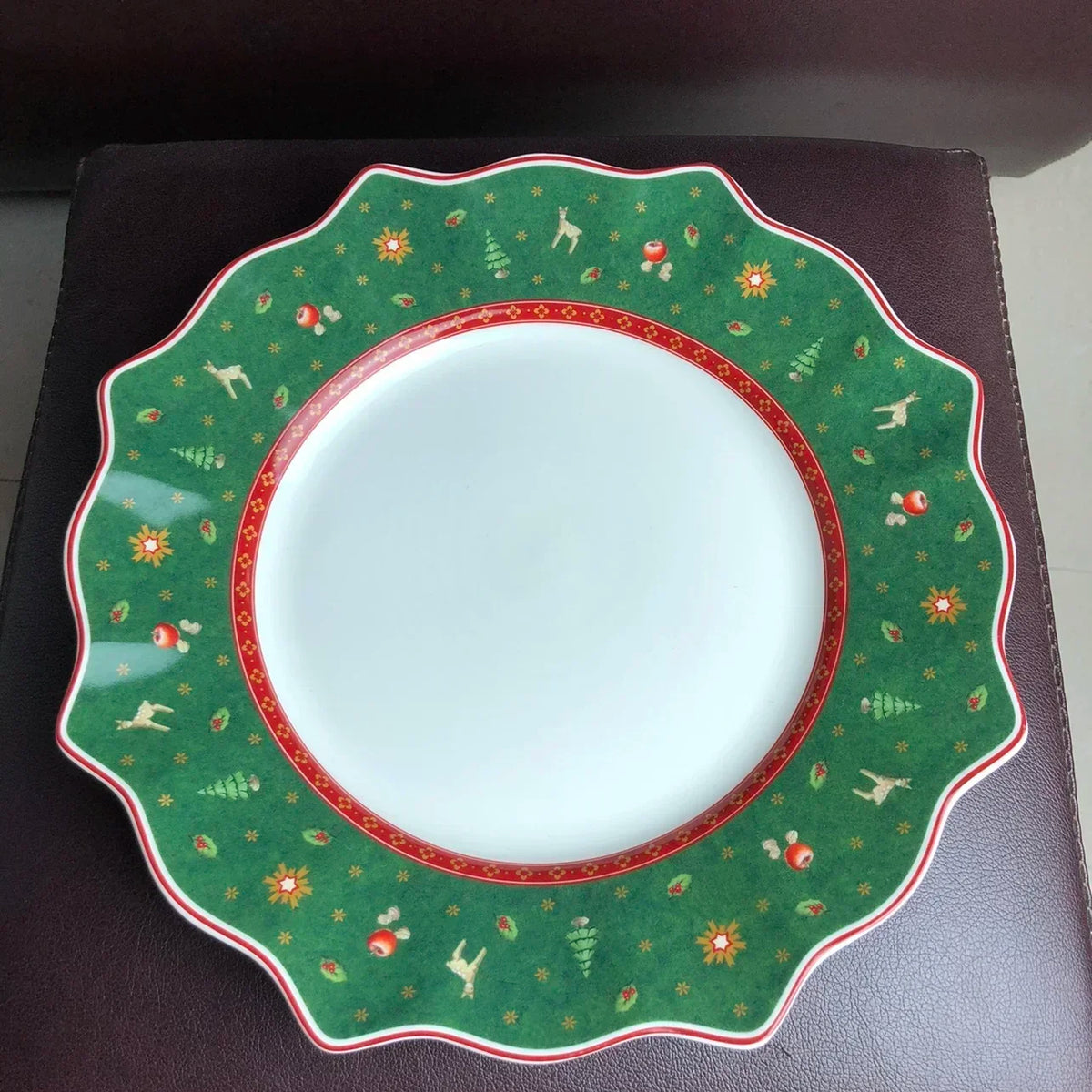 Christmas Ceramic Tableware – Mugs, Plates & Dishes