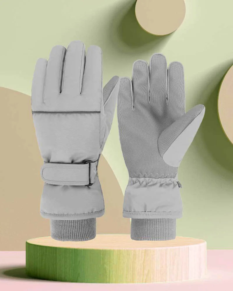 Kids' Insulated Ski Gloves – Plush-Lined Snow Gloves (Ages 4–13)