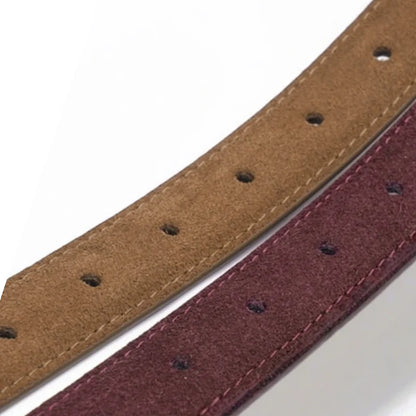Cintura da donna in camoscio con fibbia dorata a forma di ferro di cavallo