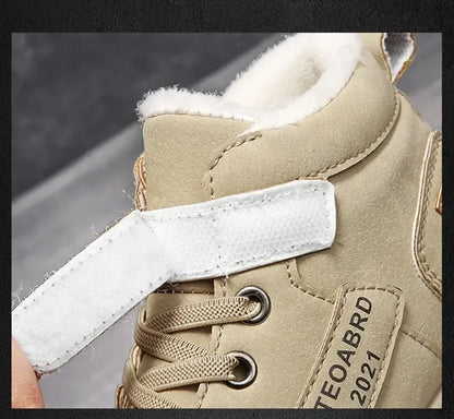 Kids' Plush-Lined Winter Boots – Platform Sole & Easy Strap