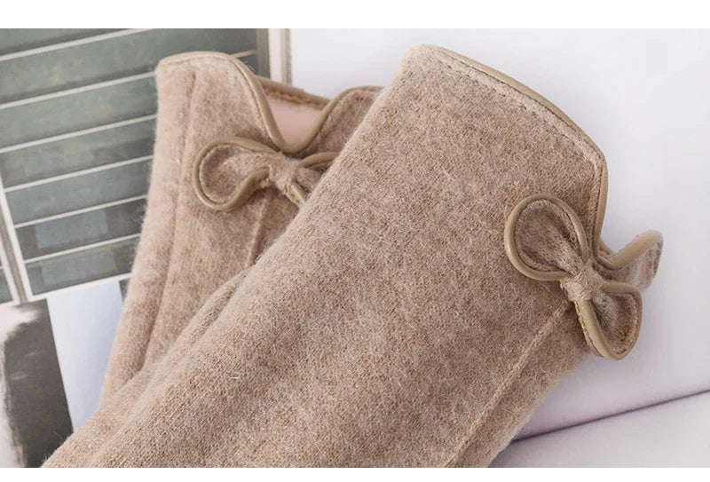 Women's Cashmere-Style Touchscreen Gloves with Bow