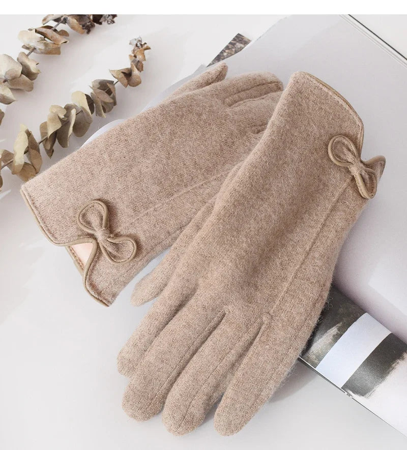Women's Cashmere-Style Touchscreen Gloves with Bow