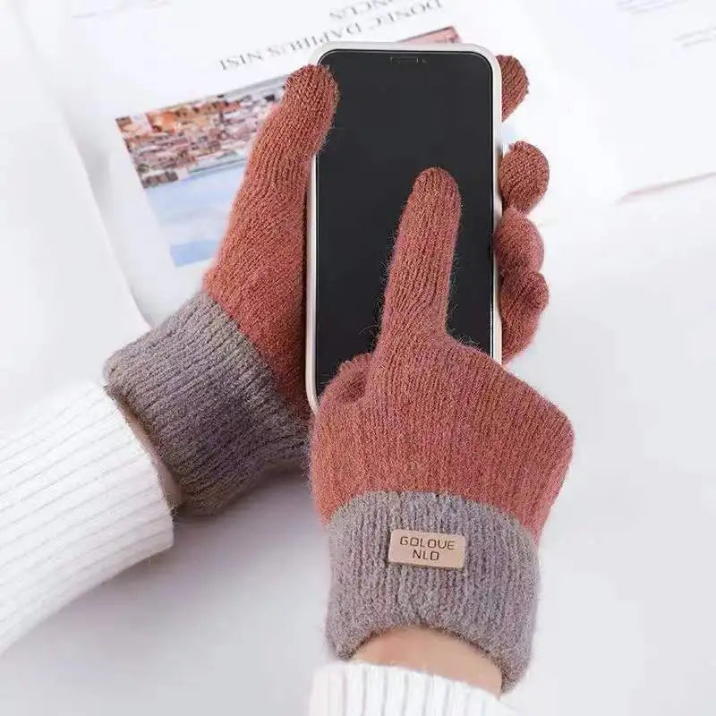 Plush-Lined Knit Touchscreen Gloves – Unisex Winter Gloves