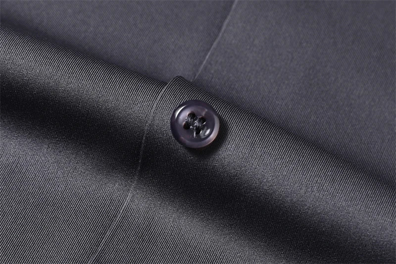Men's Solid Long-Sleeve Business Casual Shirt