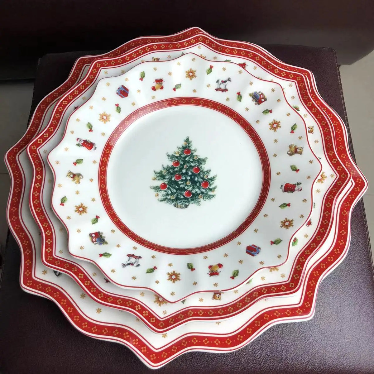 Christmas Ceramic Tableware – Mugs, Plates & Dishes