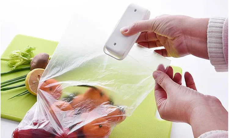Mini Heat Bag Sealer Machine – Portable Handheld Thermal Plastic Food & Snack Bag Sealer