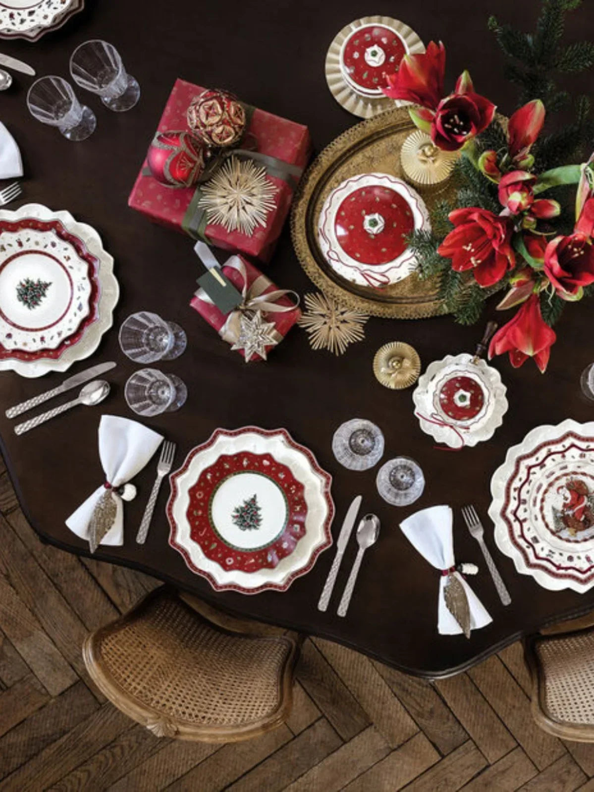 Christmas Ceramic Tableware – Mugs, Plates & Dishes