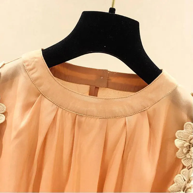 Flower Three-dimensional Decoration Raglan Sleeve O-Neck Pullover Women's Blouse Shirt Female Fashion Blouses Women Clothing