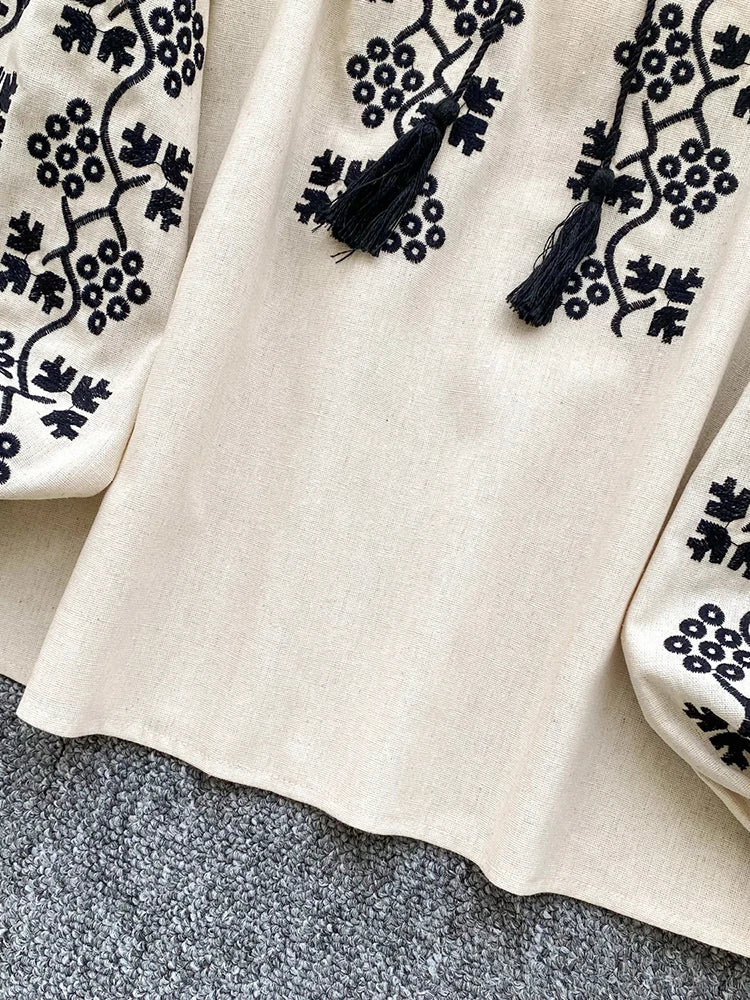 Women Embroidered Blouse Autumn Casual Versatile Lace Up O-neck Lantern Sleeves Retro Heavy Industry Top Female Pullovers BL247