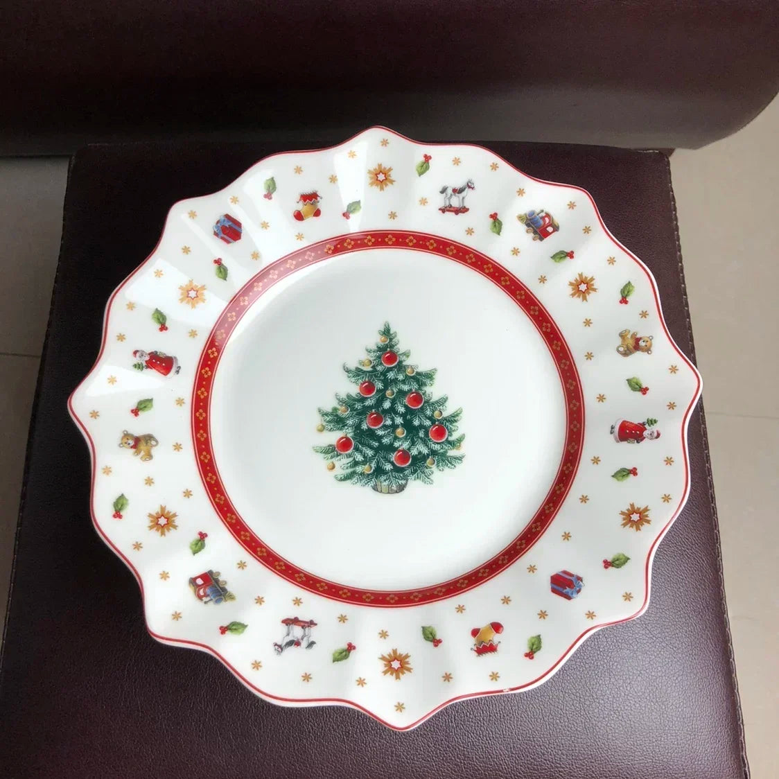 Christmas Ceramic Tableware – Mugs, Plates & Dishes