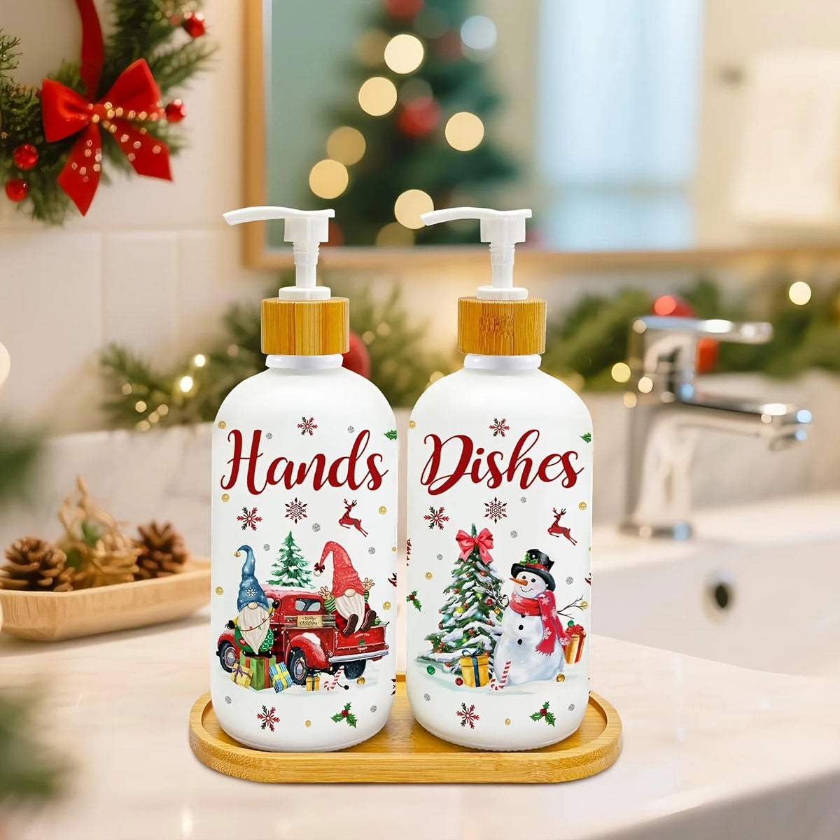 Lot de 2 distributeurs de savon gnomes de Noël avec plateau – Décoration de fêtes pour cuisine et salle de bain