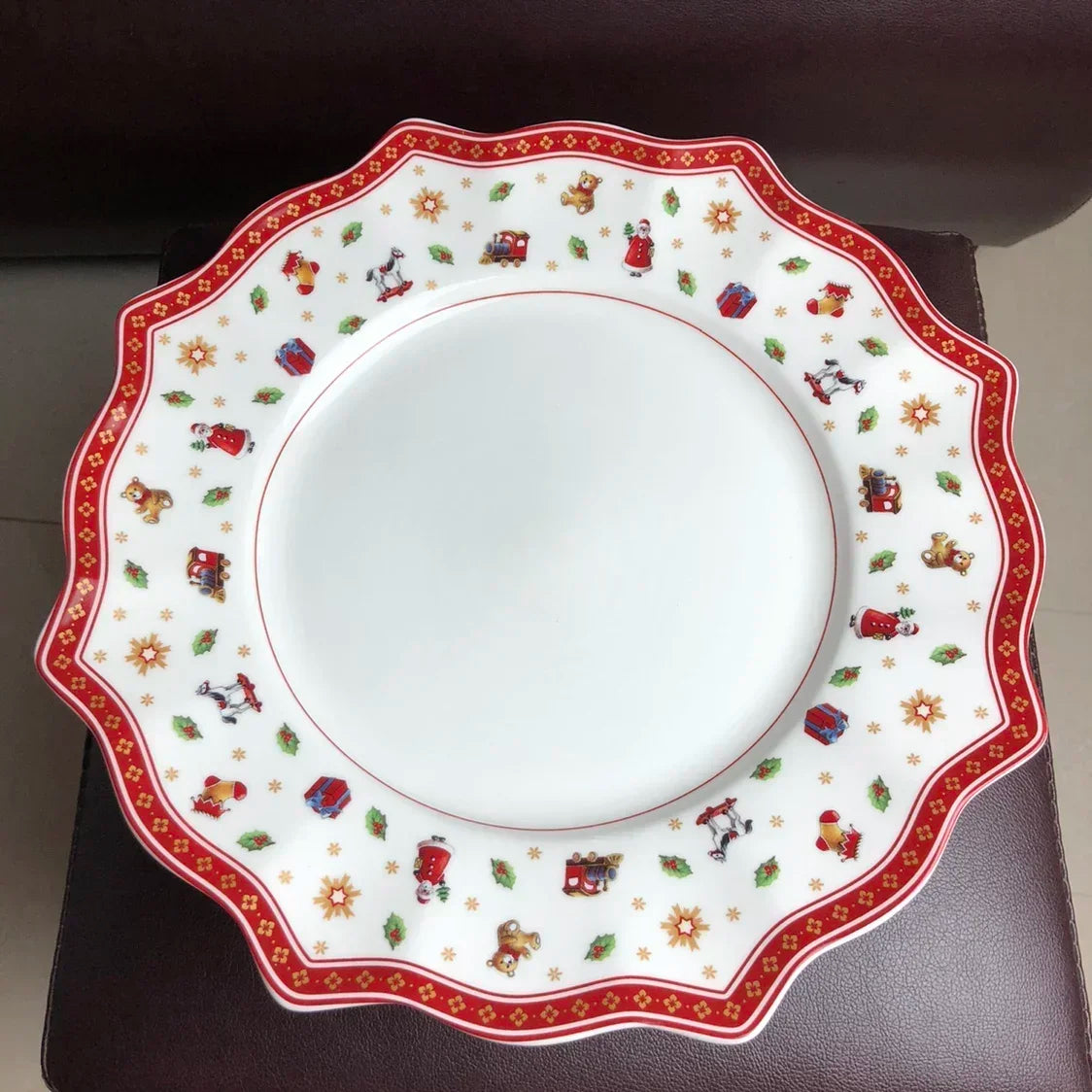 Christmas Ceramic Tableware – Mugs, Plates & Dishes