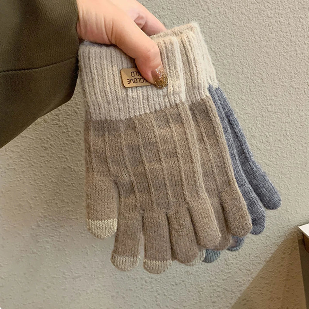 Women's Cable Knit Touchscreen Gloves – Fleece-Lined