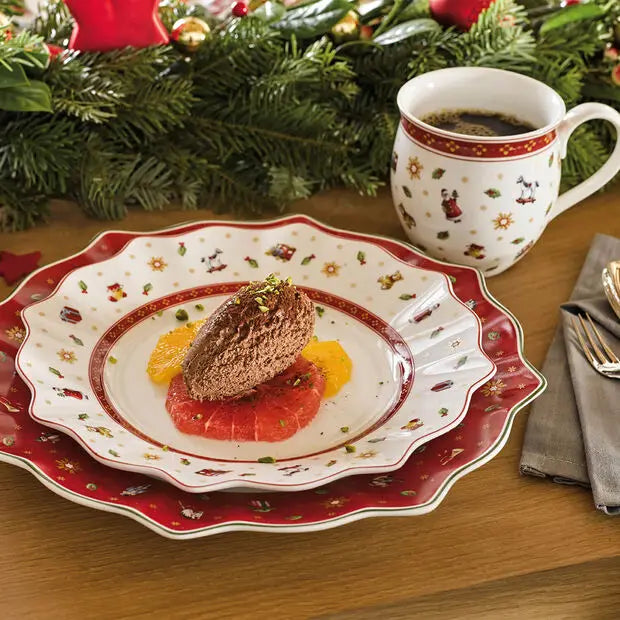 Christmas Ceramic Tableware – Mugs, Plates & Dishes