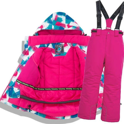 Kinder-Set aus kapuzenreifer Skijacke und Schneehose