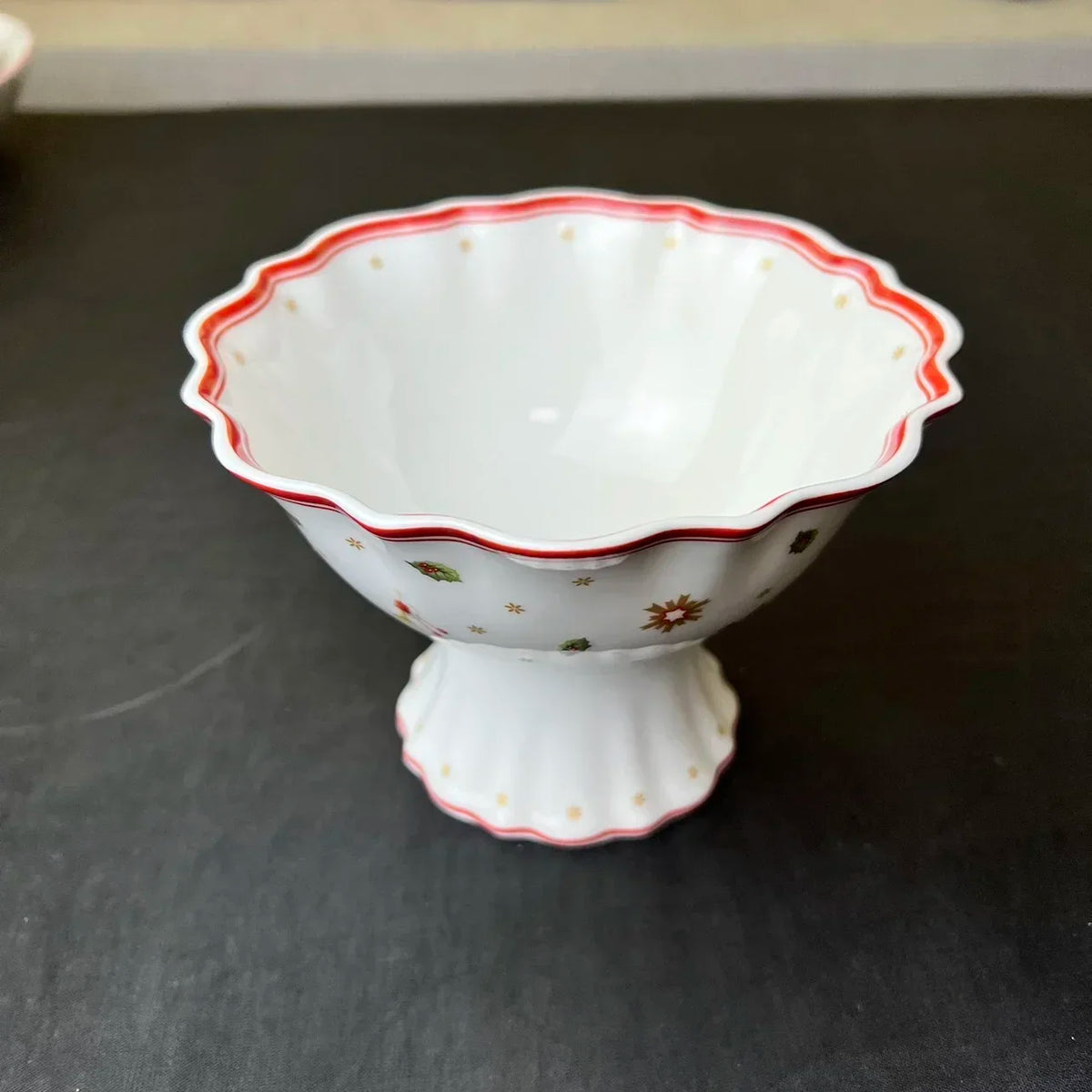 Christmas Ceramic Tableware – Mugs, Plates & Dishes