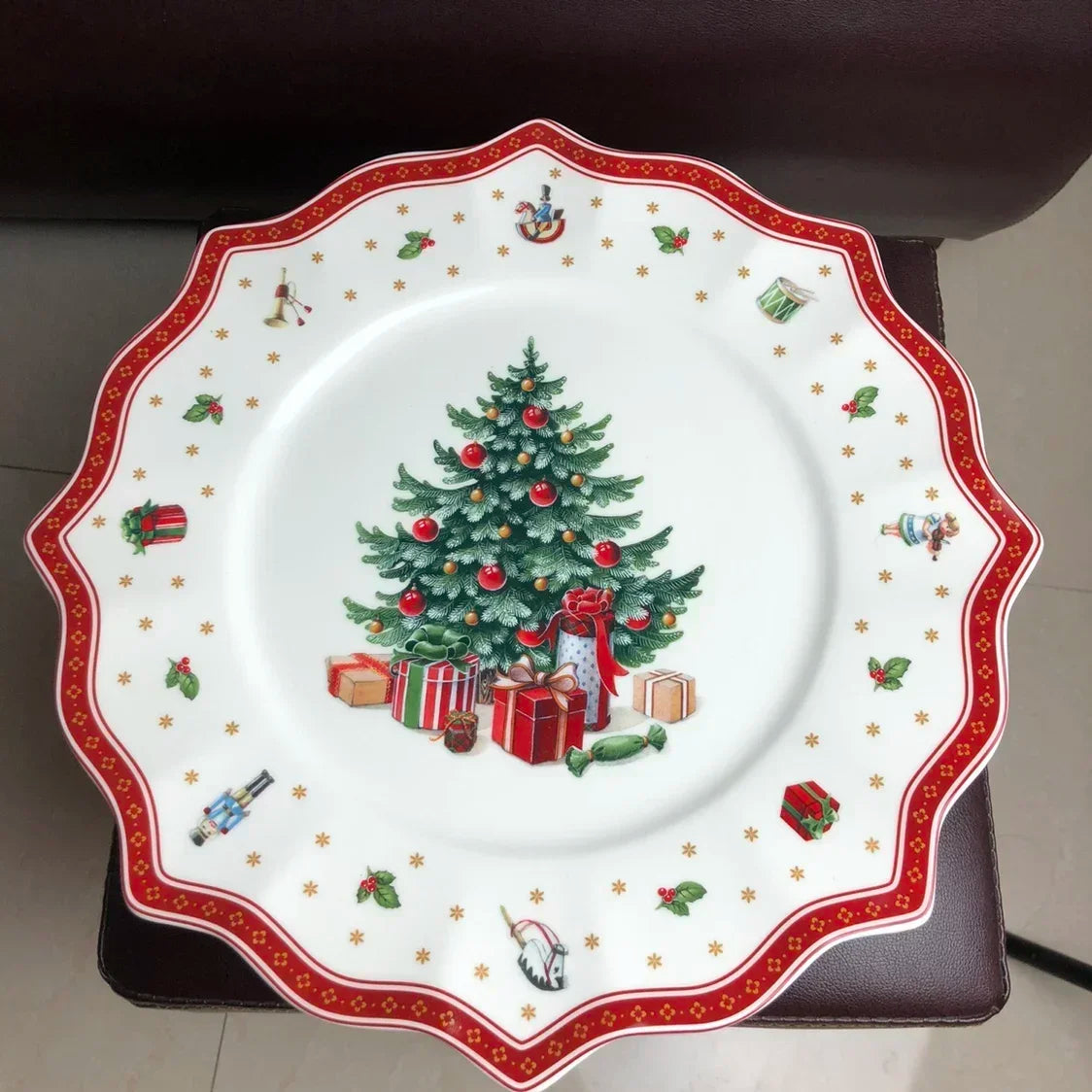 Christmas Ceramic Tableware – Mugs, Plates & Dishes