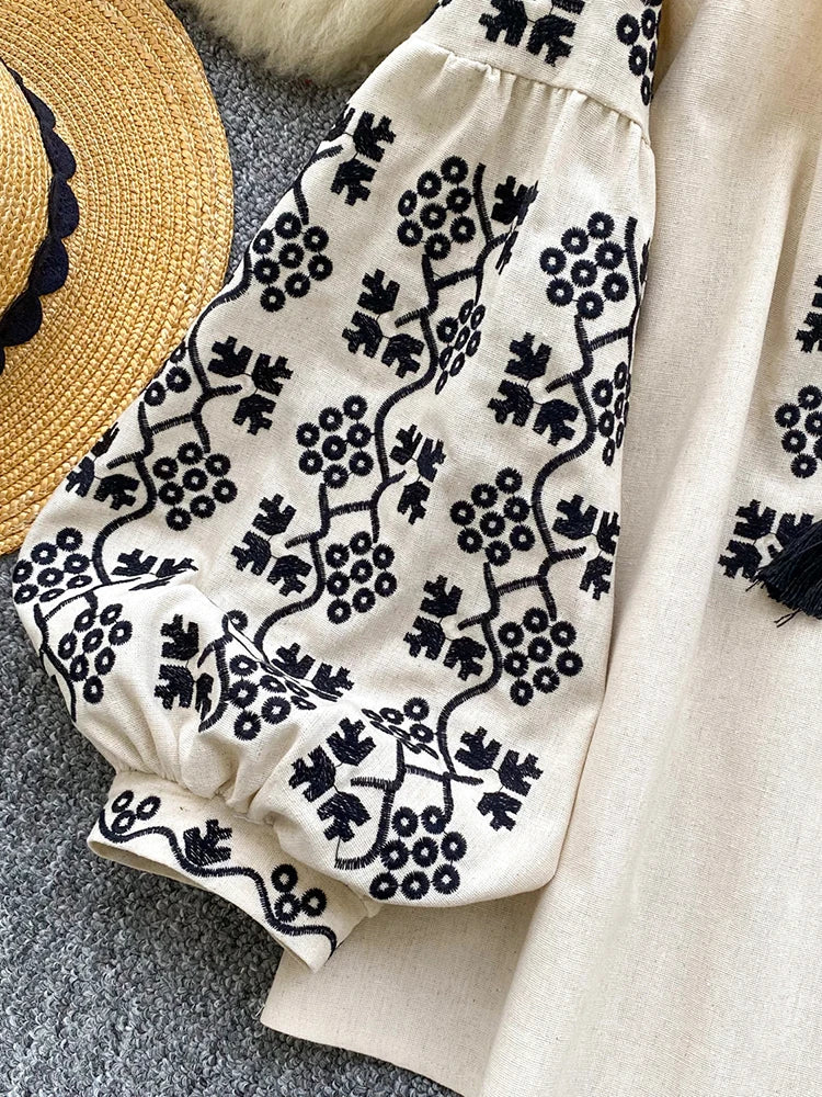 Women Embroidered Blouse Autumn Casual Versatile Lace Up O-neck Lantern Sleeves Retro Heavy Industry Top Female Pullovers BL247