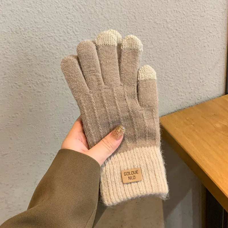 Plush-Lined Knit Touchscreen Gloves – Unisex Winter Gloves