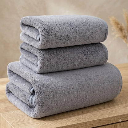 Set di asciugamani in pile effetto corallo grigio – Asciugamano da bagno e asciugamano per le mani