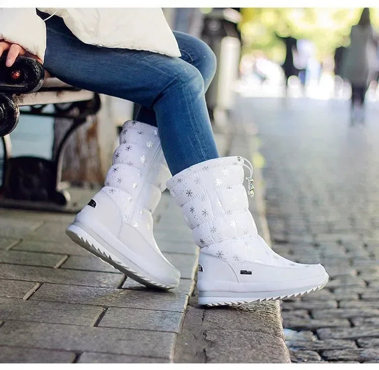 Women's Platform Snow Boots – Plush-Lined Mid-Calf Winter Boots with Side Zip