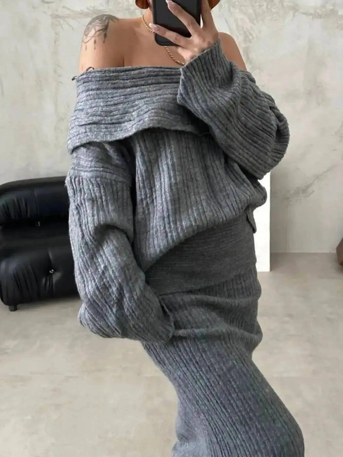 Women's Off-Shoulder Long-Sleeve Knit Dress