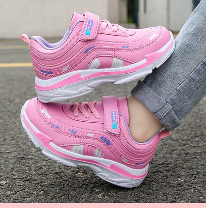 Zapatillas deportivas impermeables para niñas, zapatillas casual de cuero rosa transpirables, a la moda, antideslizantes, ligeras para niños.