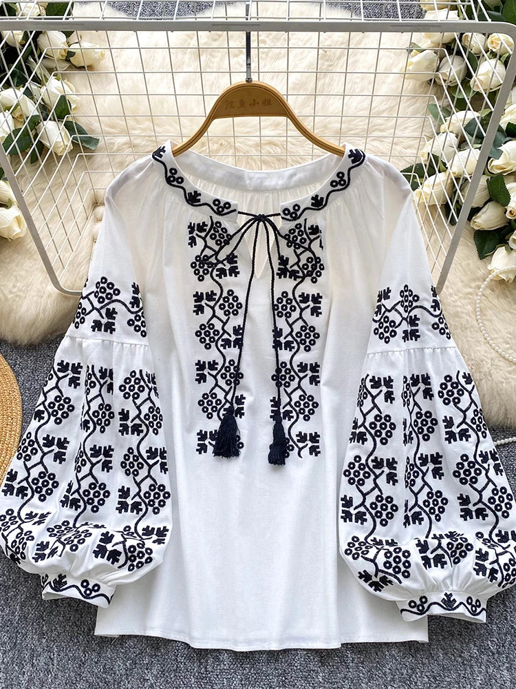 Women Embroidered Blouse Autumn Casual Versatile Lace Up O-neck Lantern Sleeves Retro Heavy Industry Top Female Pullovers BL247