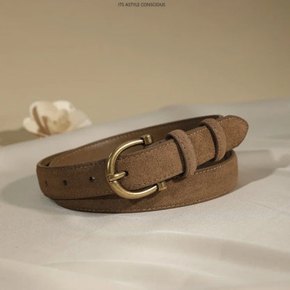 Cintura da donna in camoscio con fibbia dorata a forma di ferro di cavallo