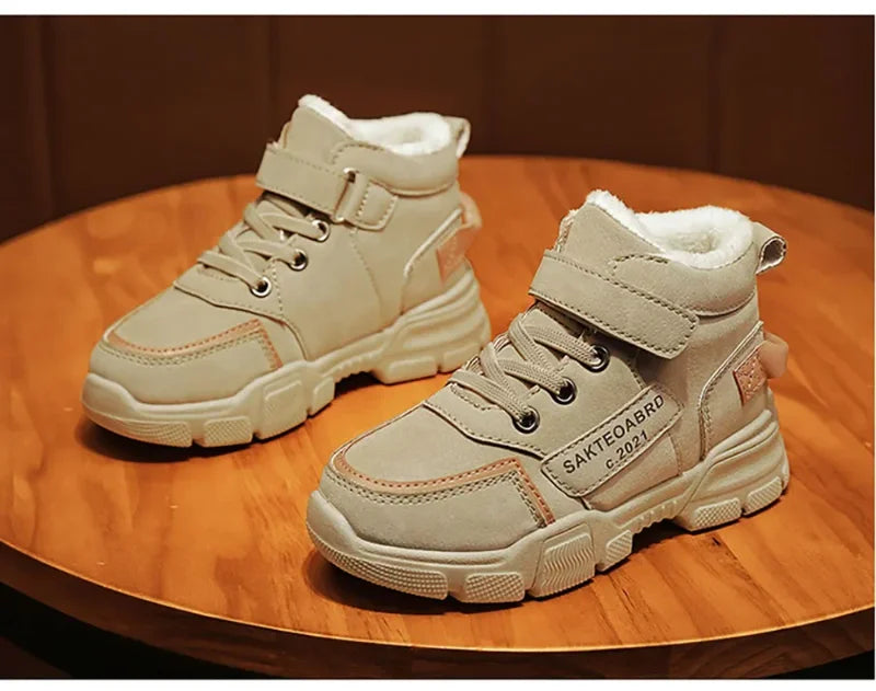 Kids' Plush-Lined Winter Boots – Platform Sole & Easy Strap