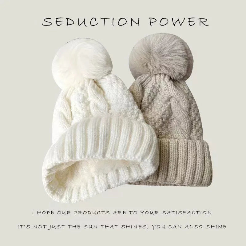 Women's Cable-Knit Pom-Pom Beanie – Plush-Lined Winter Hat