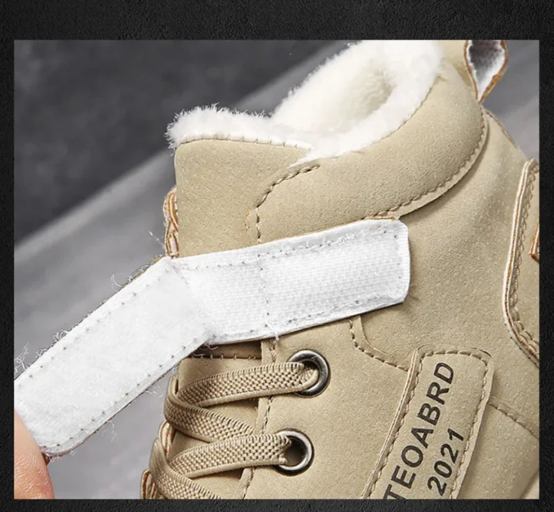 Kids' Plush-Lined Winter Boots – Platform Sole & Easy Strap