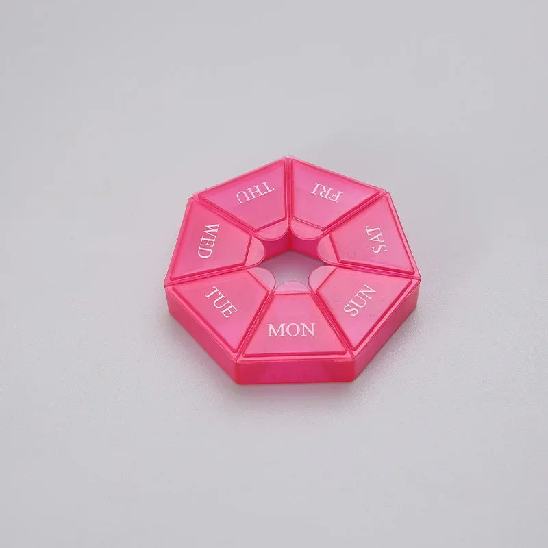 7-Day Pill Organizer – Compact Weekly Vitamin Case